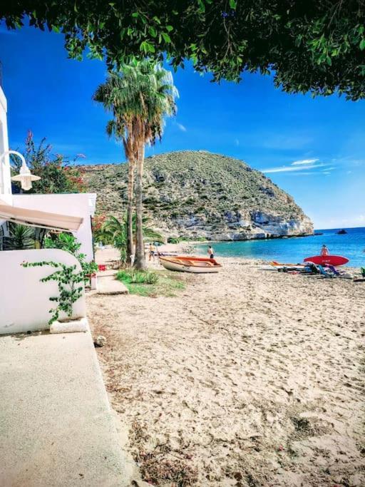 Bohemian 2 Bed Apartamento Amarillo Agua Amarga  Dış mekan fotoğraf